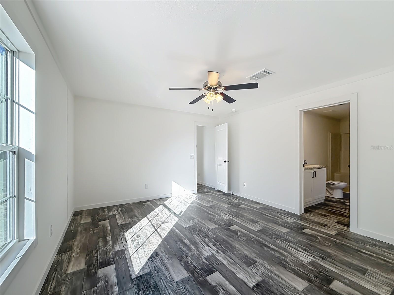 Image 26 of 45 For 2291 140 Avenue