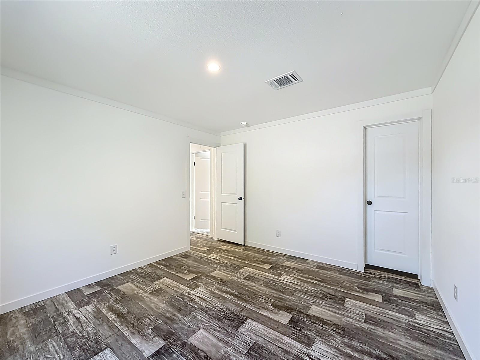 Image 37 of 45 For 2291 140 Avenue