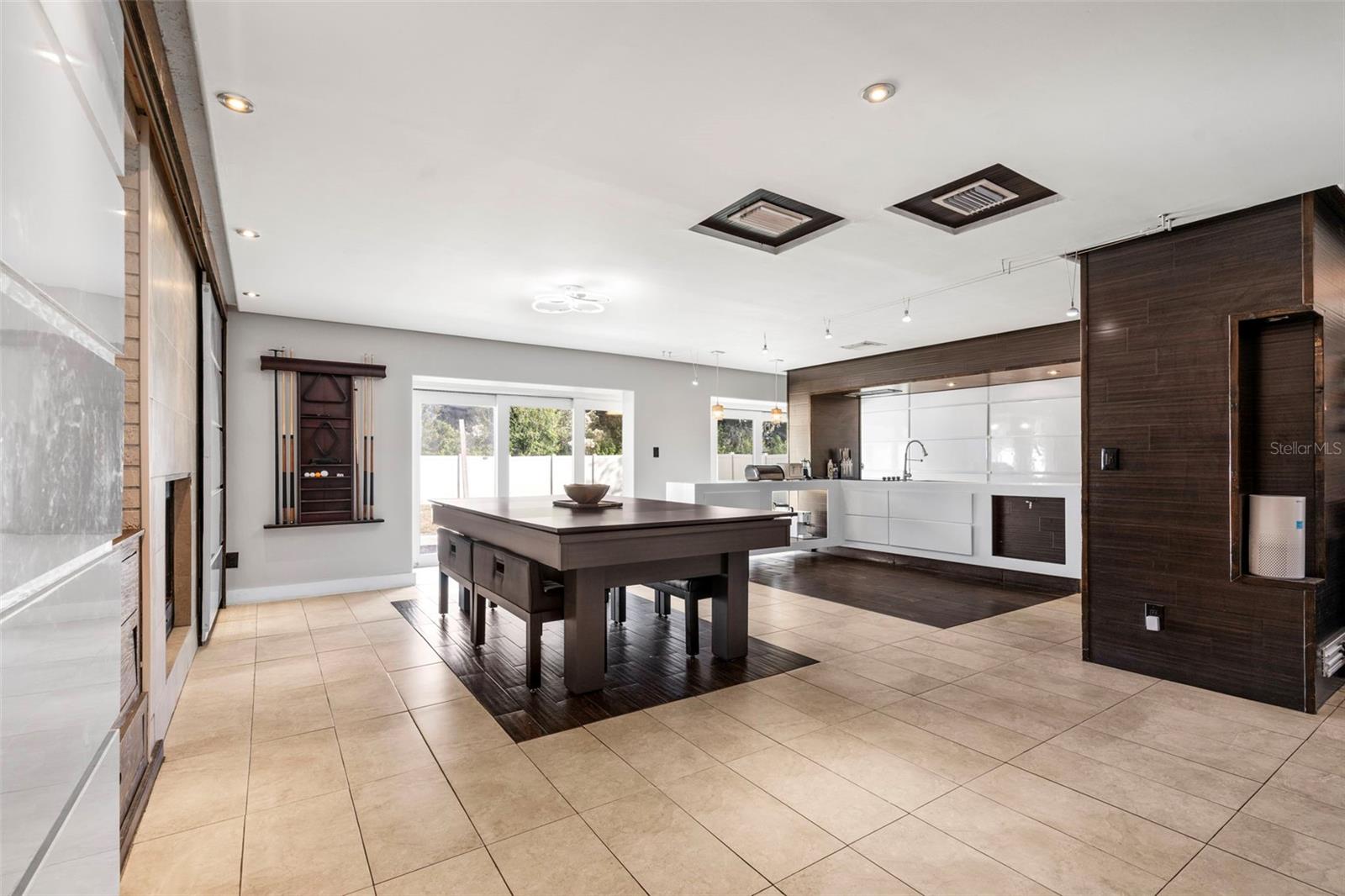 Image 10 of 43 For 2406 Meadowbrook Drive