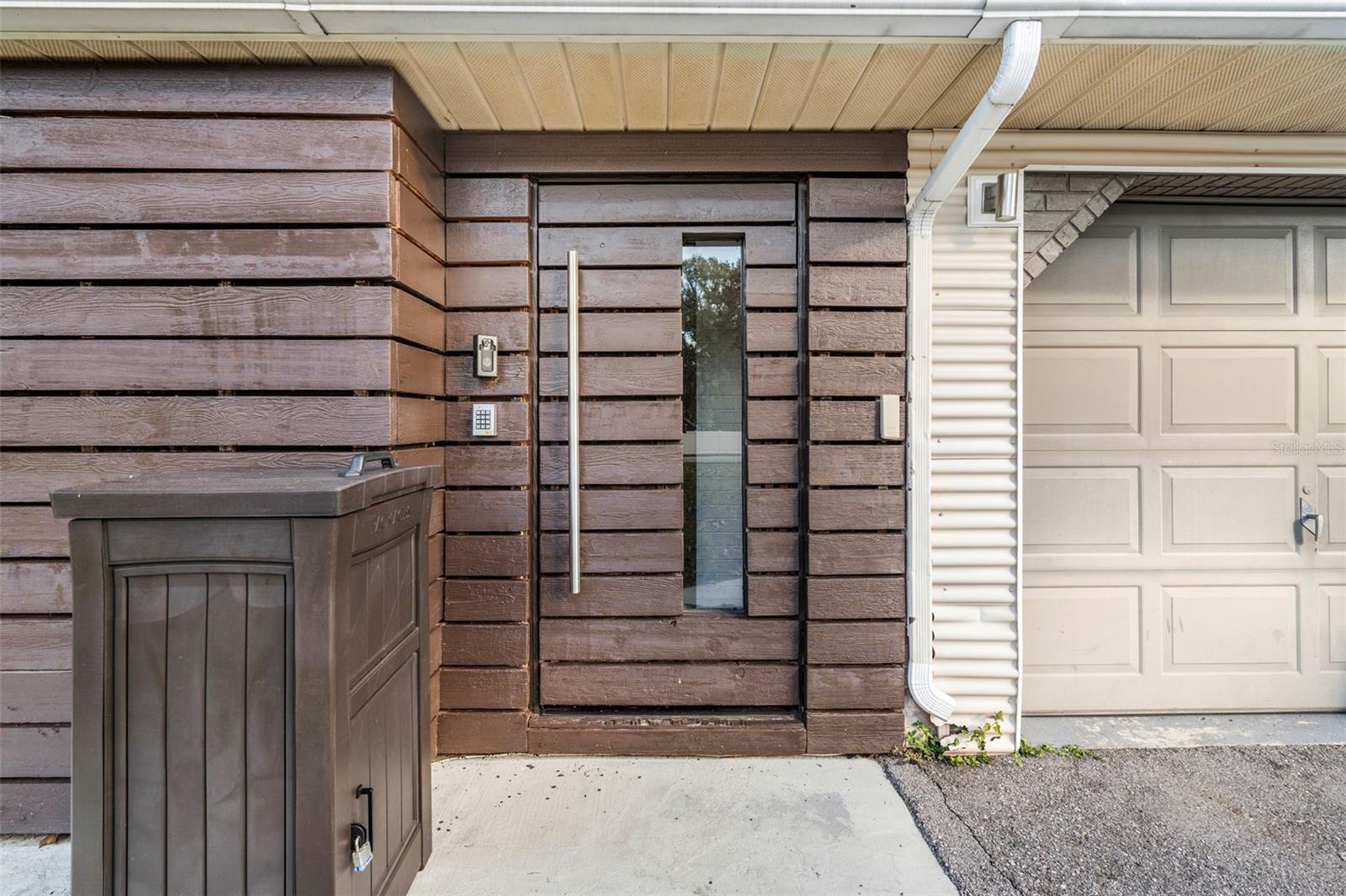 Image 2 of 43 For 2406 Meadowbrook Drive