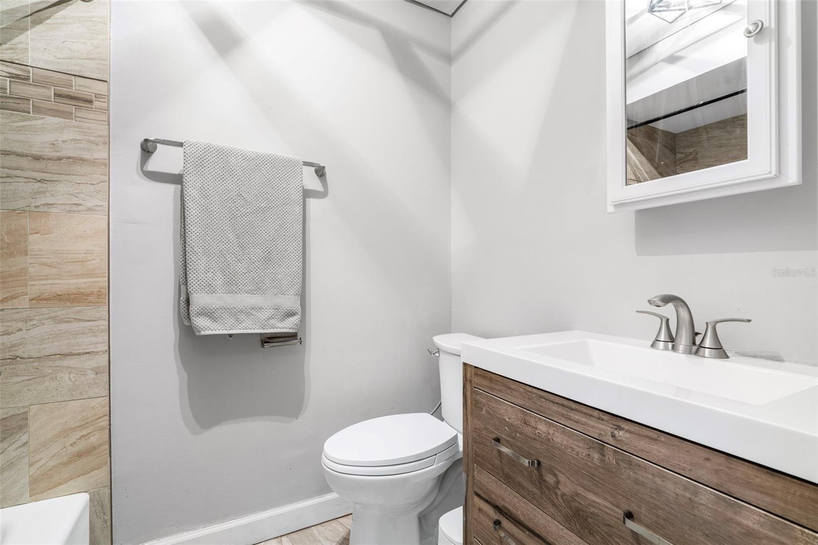 Image 20 of 43 For 2406 Meadowbrook Drive