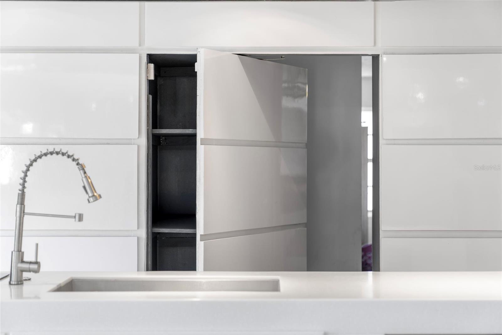 Image 32 of 43 For 2406 Meadowbrook Drive