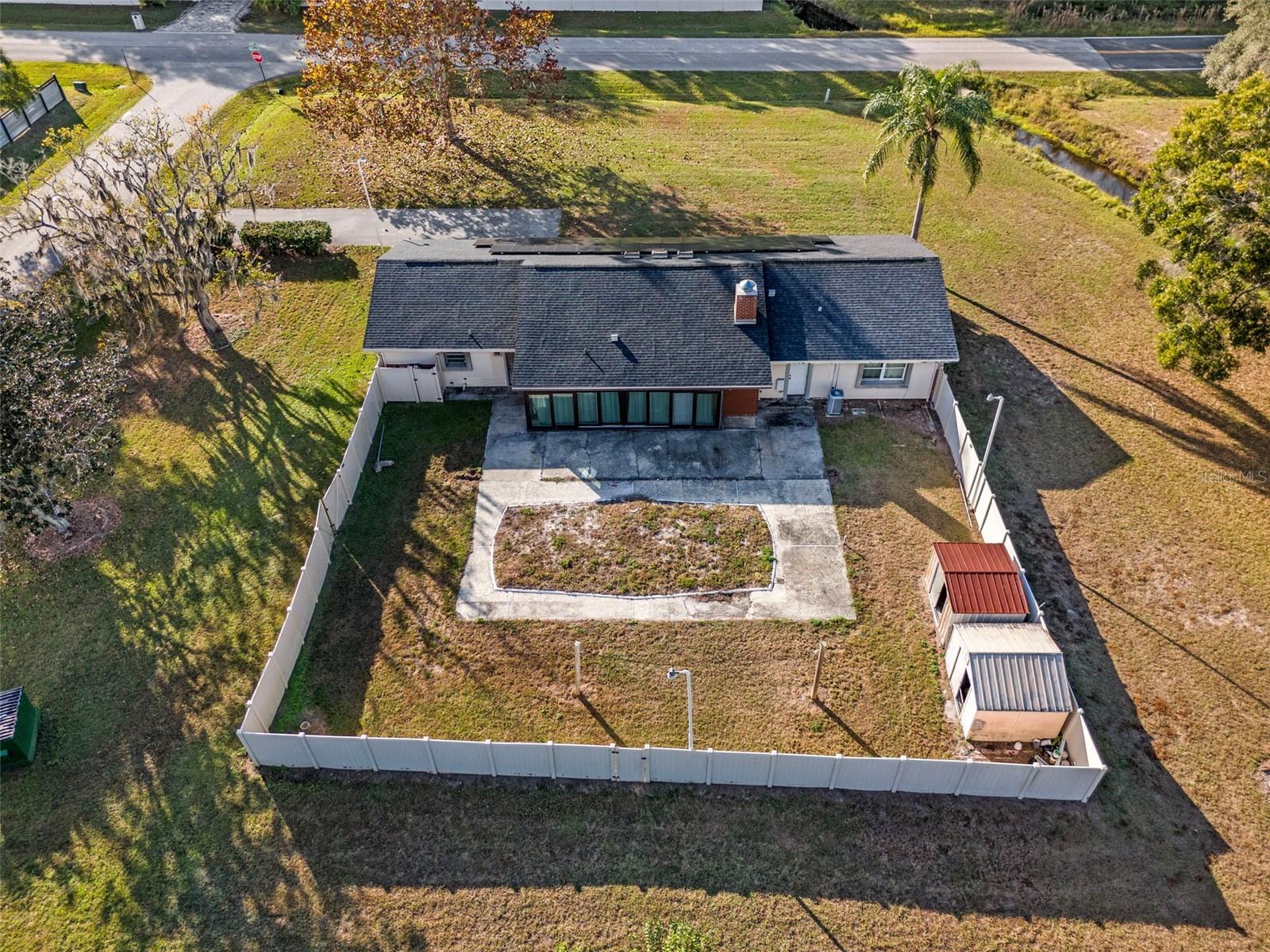 Image 41 of 43 For 2406 Meadowbrook Drive