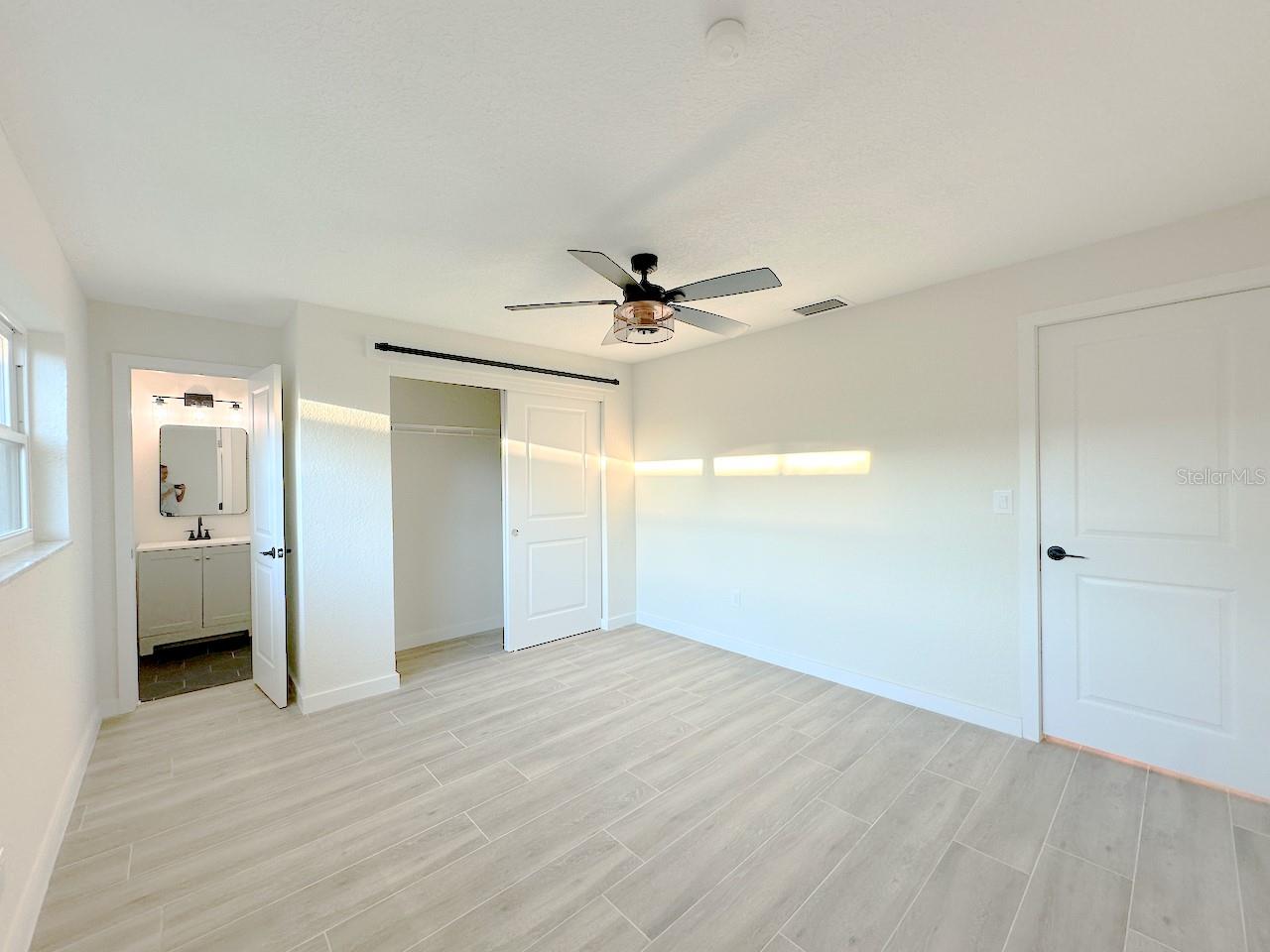 Image 15 of 31 For 4700 Chancellor Street Ne