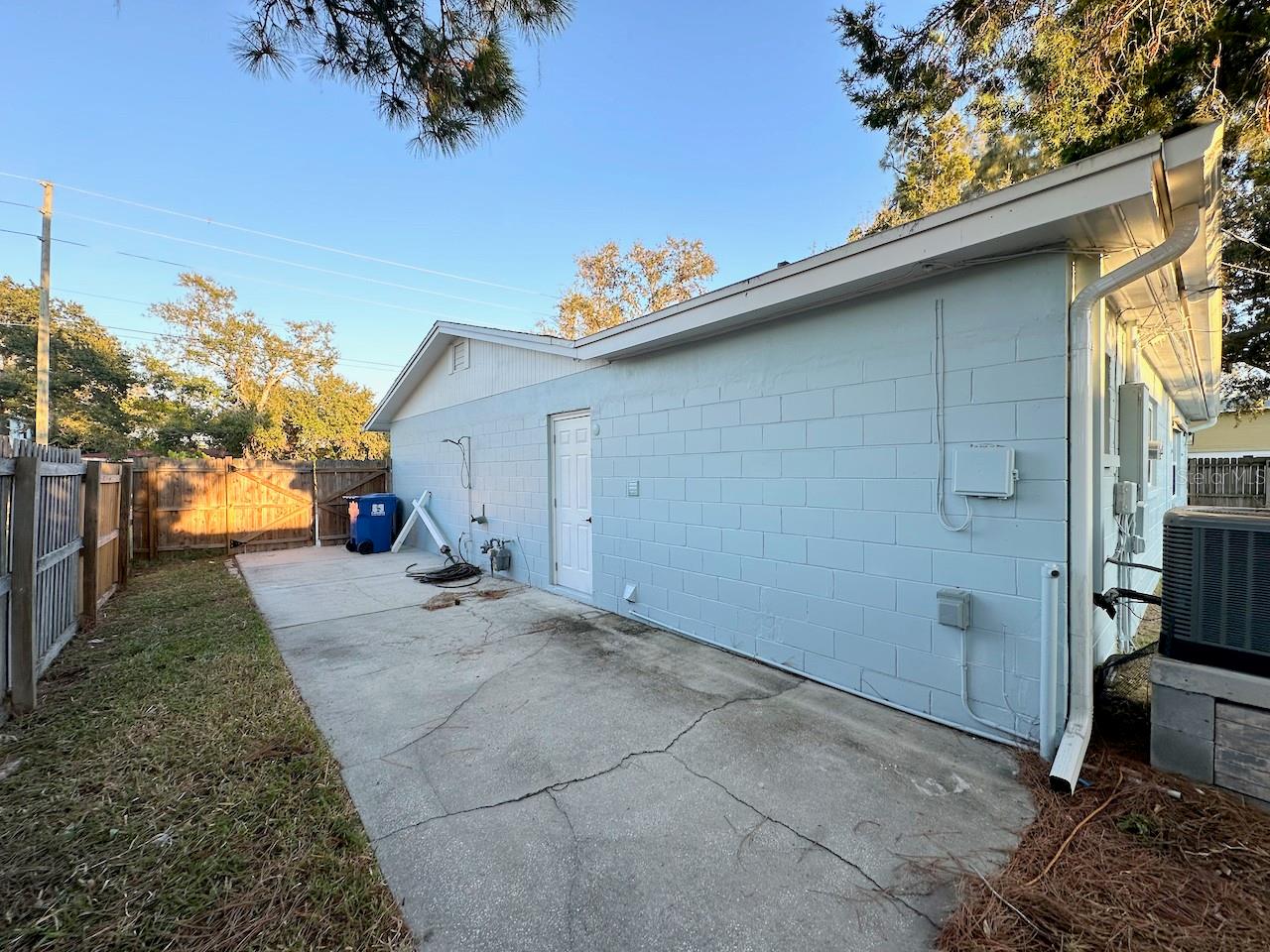 Image 23 of 31 For 4700 Chancellor Street Ne