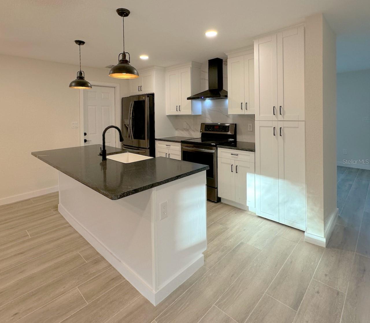 Image 8 of 31 For 4700 Chancellor Street Ne