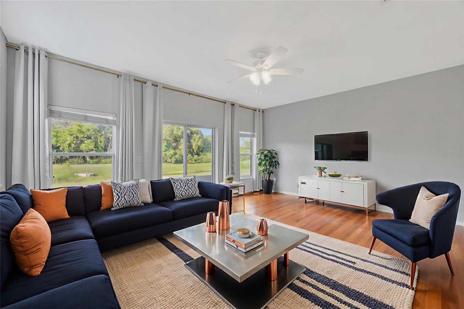 Image 14 of 54 For 10414 Tulip Field Way