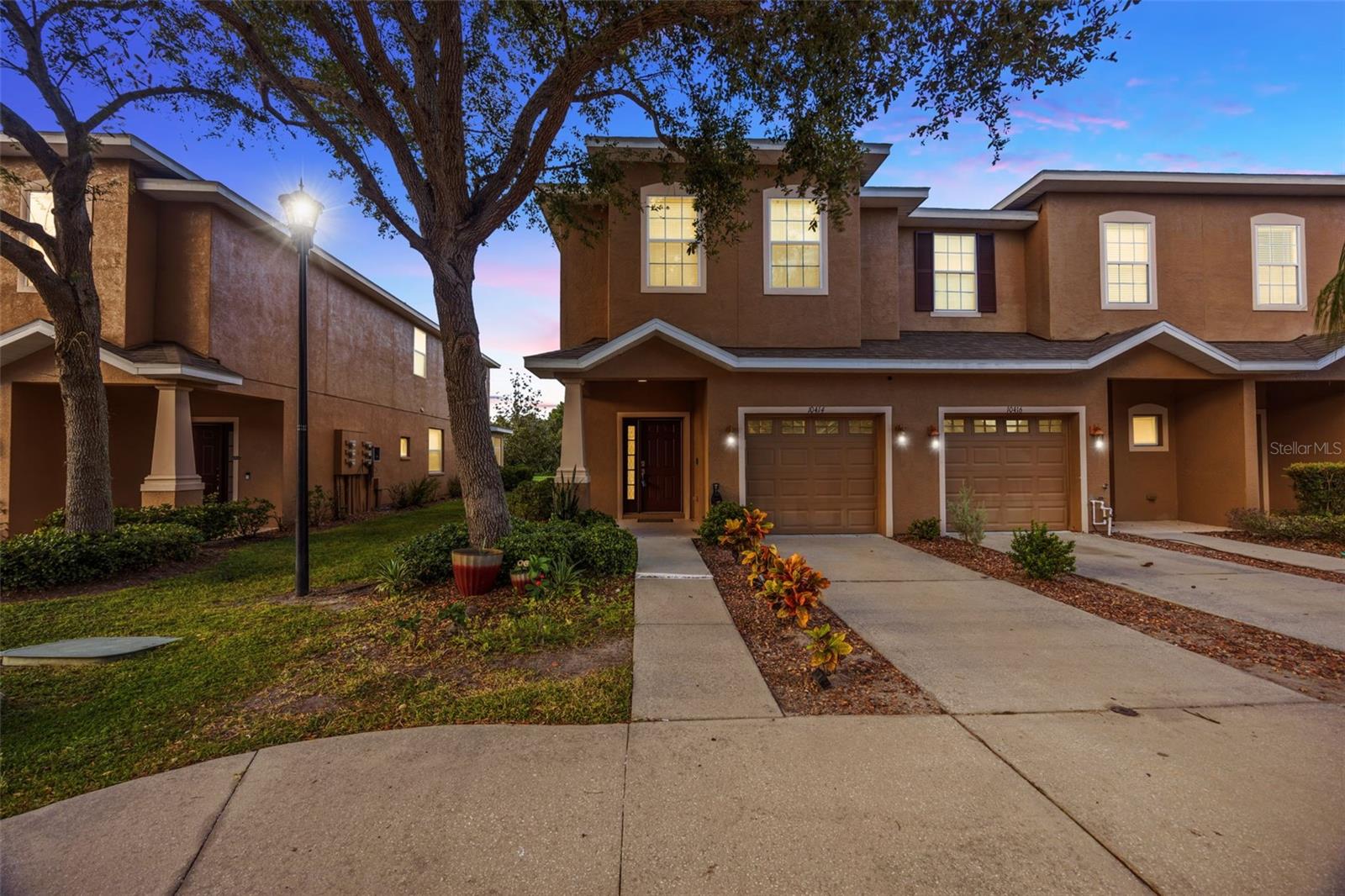 Image 2 of 54 For 10414 Tulip Field Way