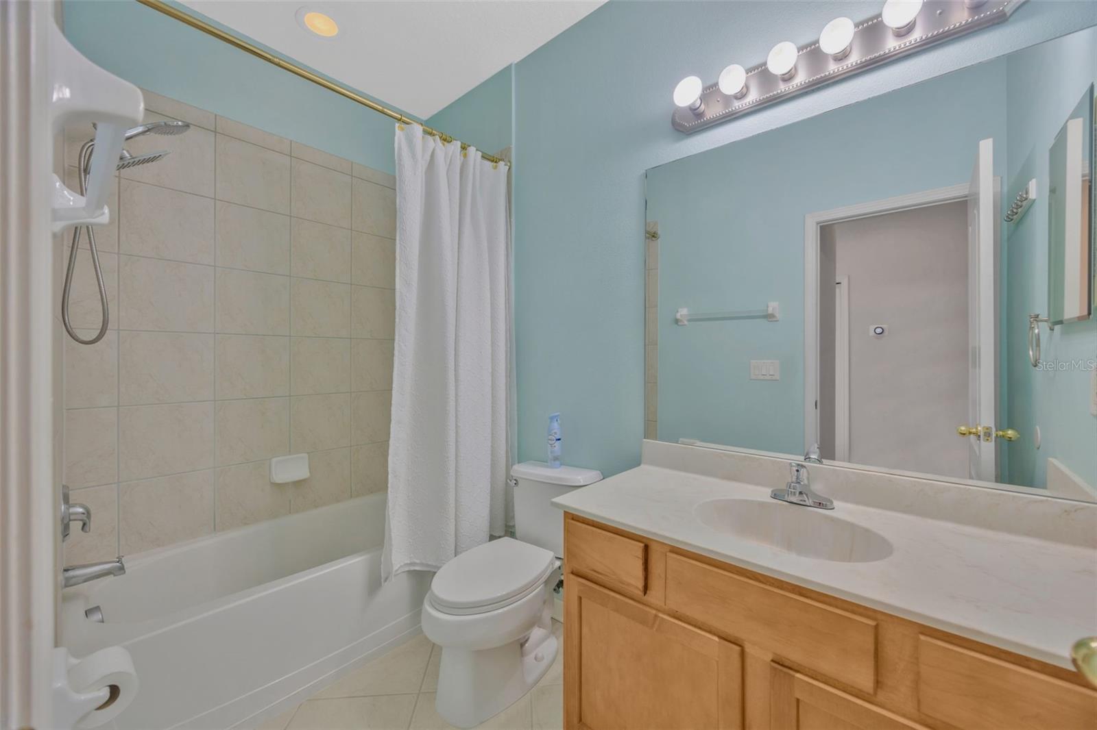 Image 36 of 54 For 10414 Tulip Field Way