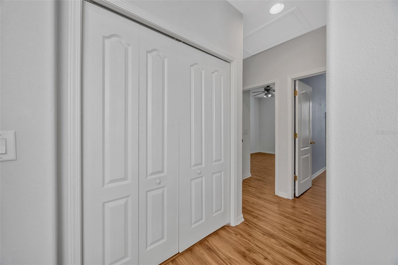 Image 39 of 54 For 10414 Tulip Field Way