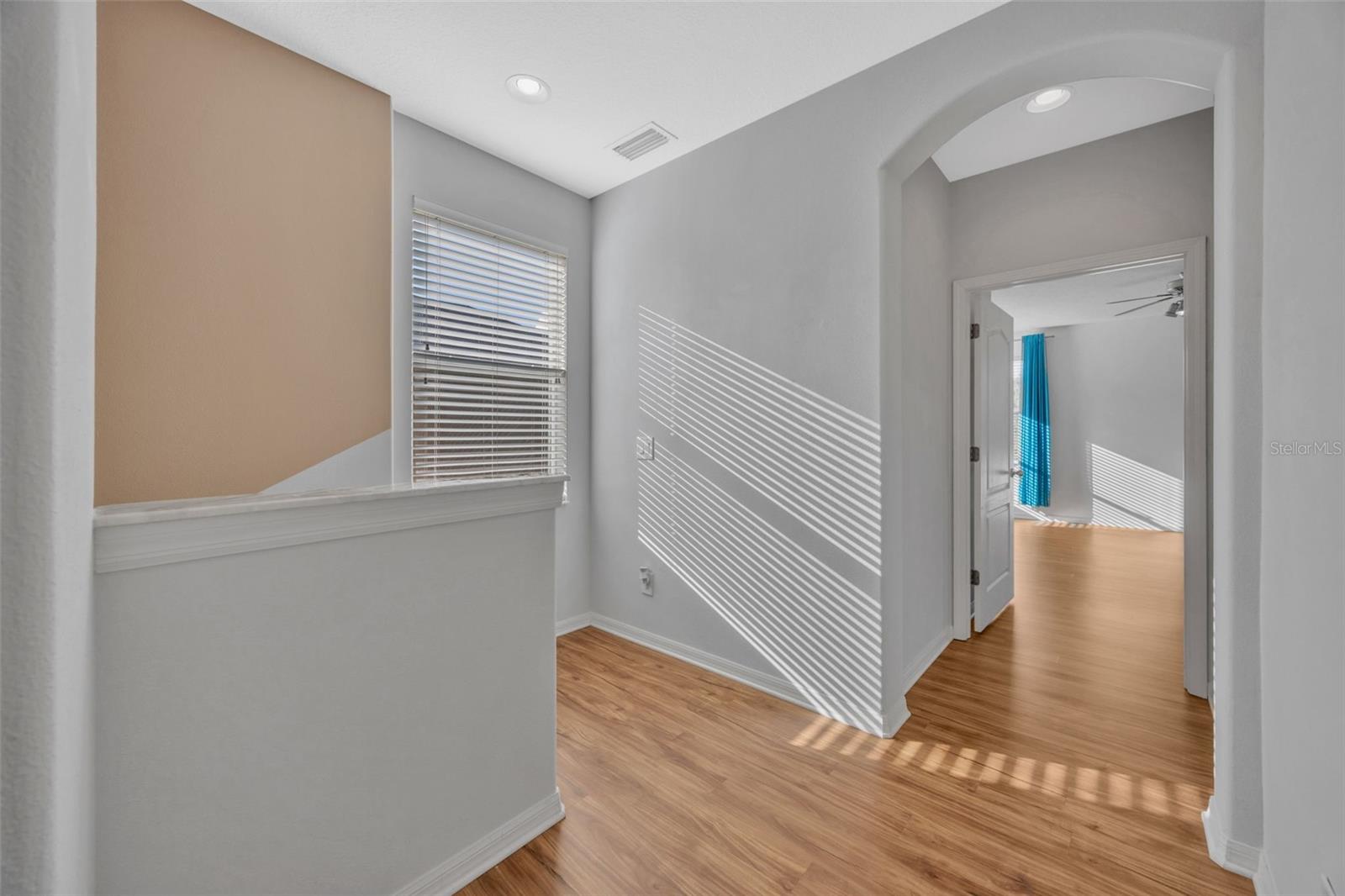 Image 41 of 54 For 10414 Tulip Field Way