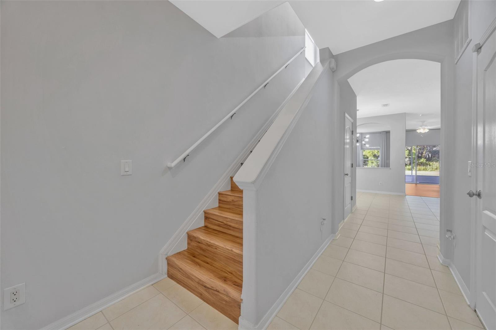 Image 44 of 54 For 10414 Tulip Field Way