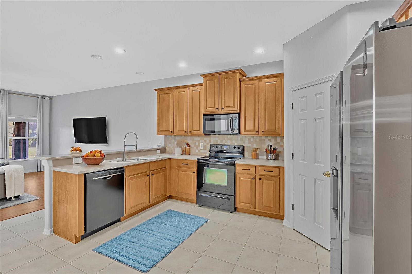 Image 6 of 54 For 10414 Tulip Field Way