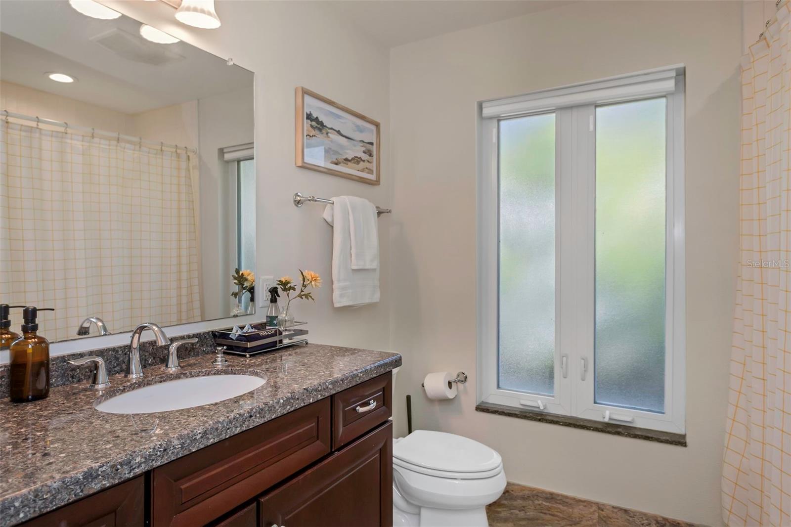 Image 33 of 44 For 2079 Swan Lane