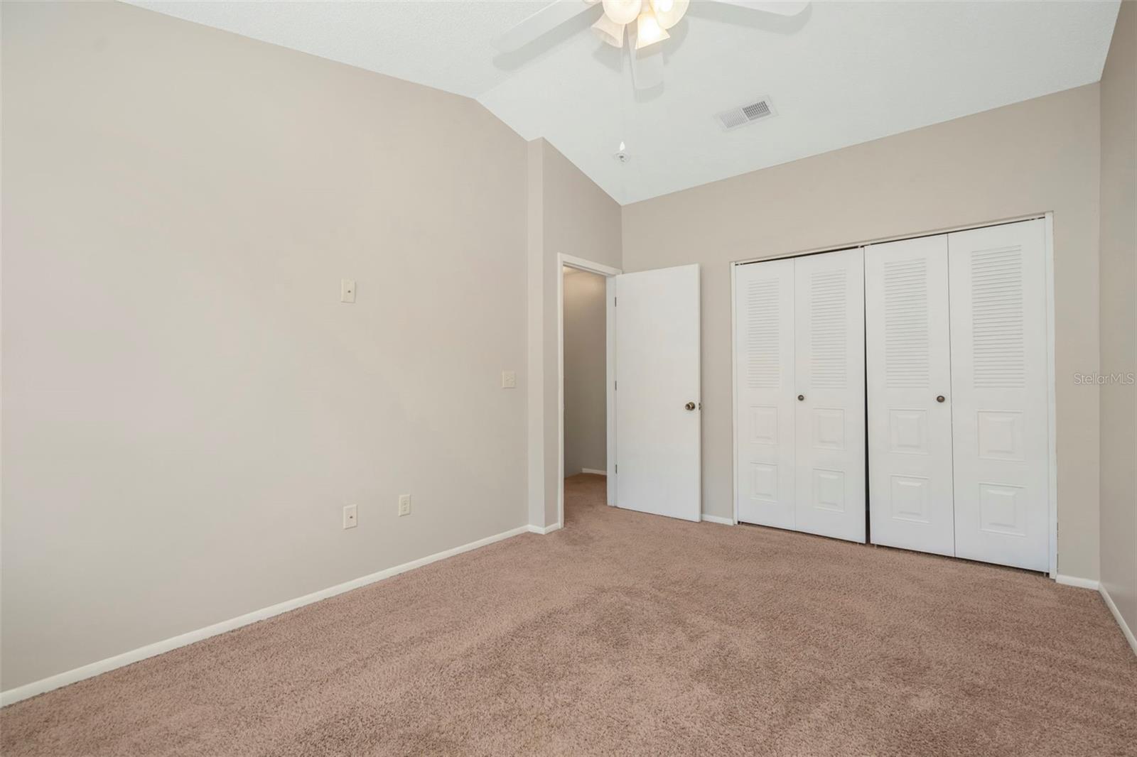 Image 22 of 49 For 637 Kensington Lake Circle