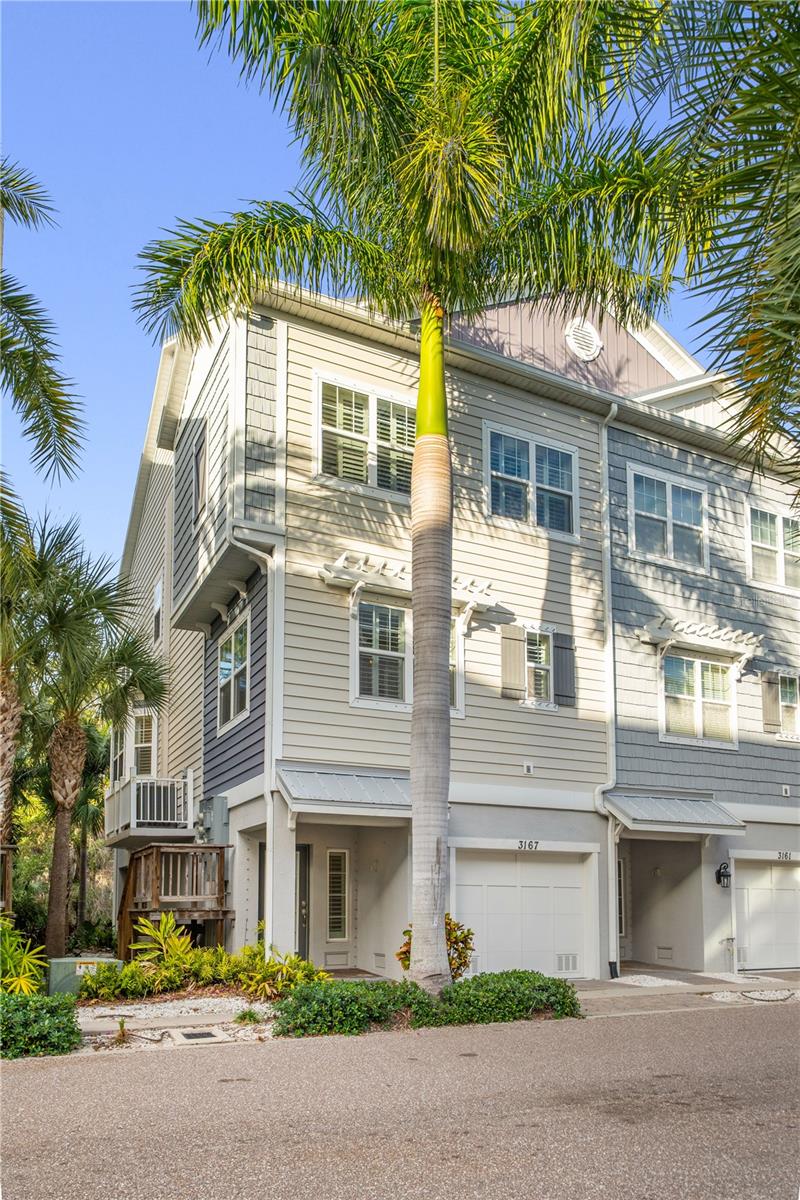 Image 11 of 61 For 3167 Moorings Drive S