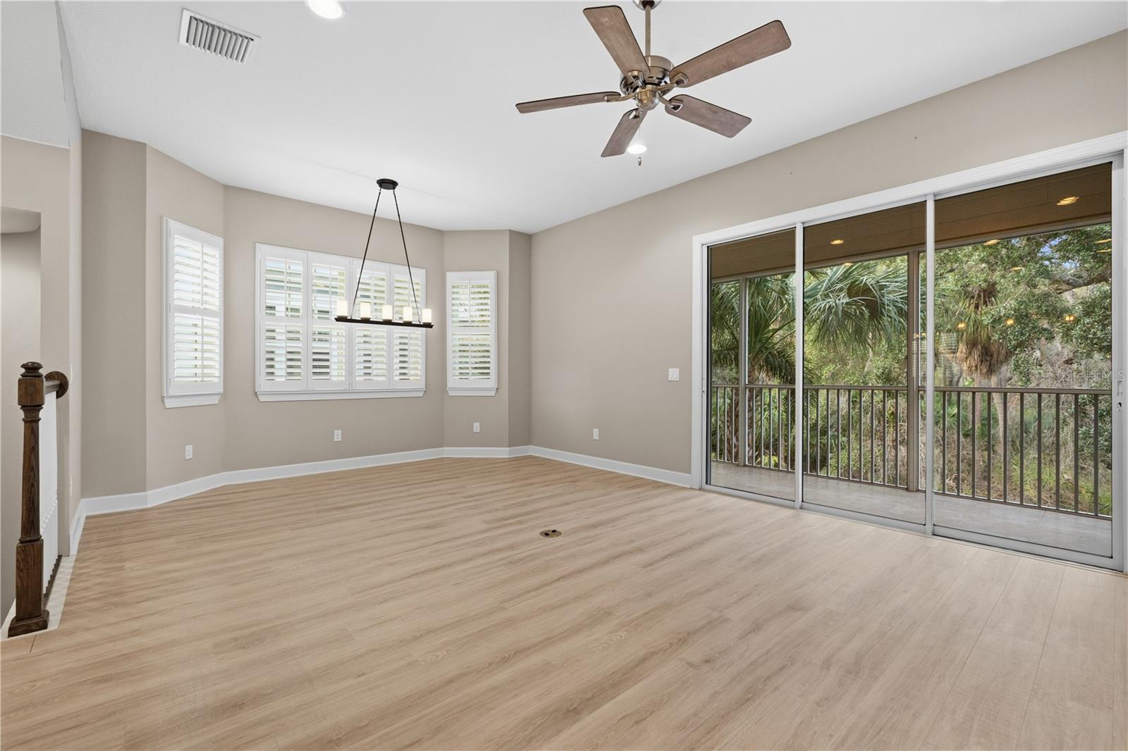 Image 16 of 61 For 3167 Moorings Drive S