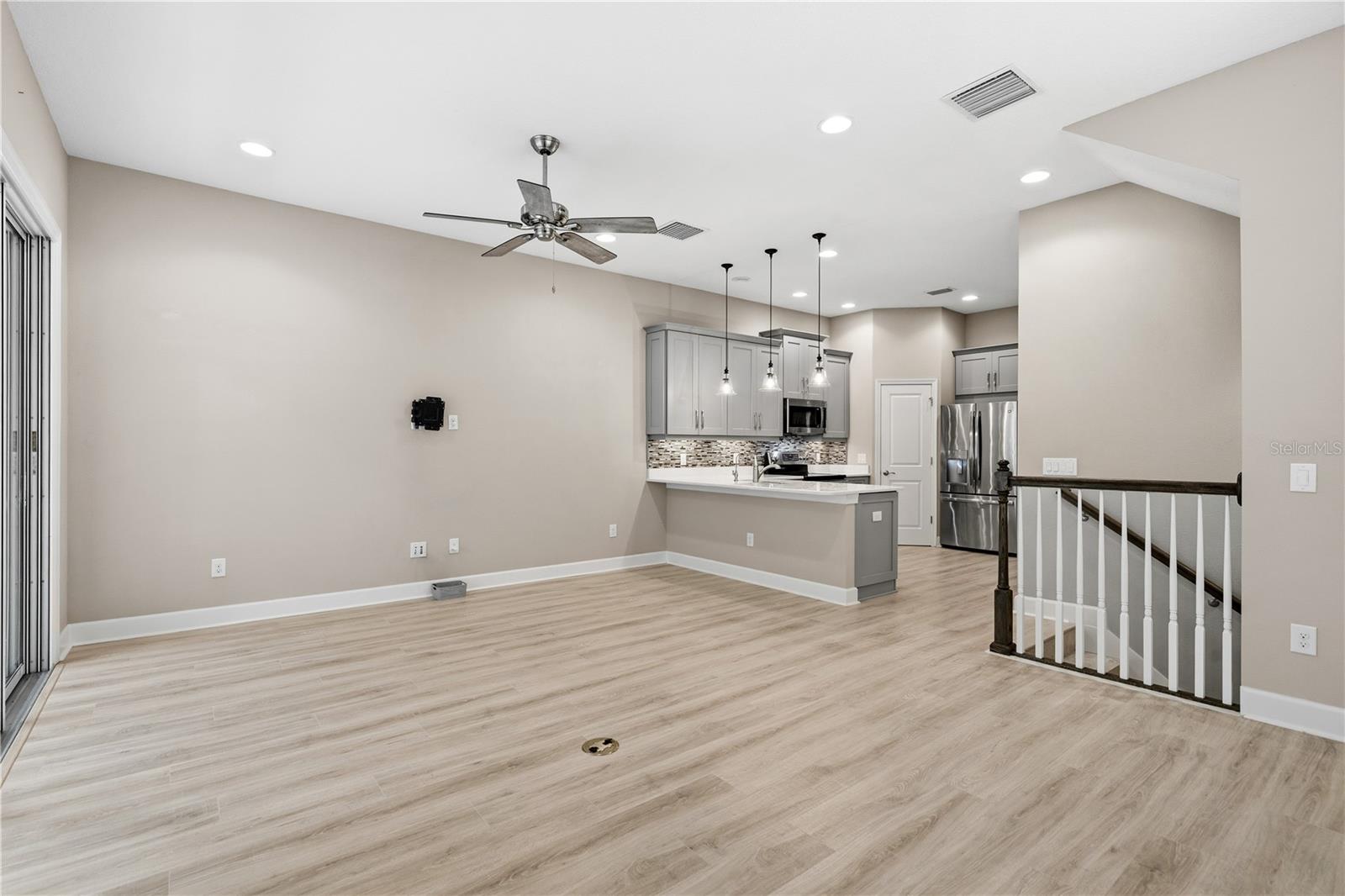 Image 20 of 61 For 3167 Moorings Drive S