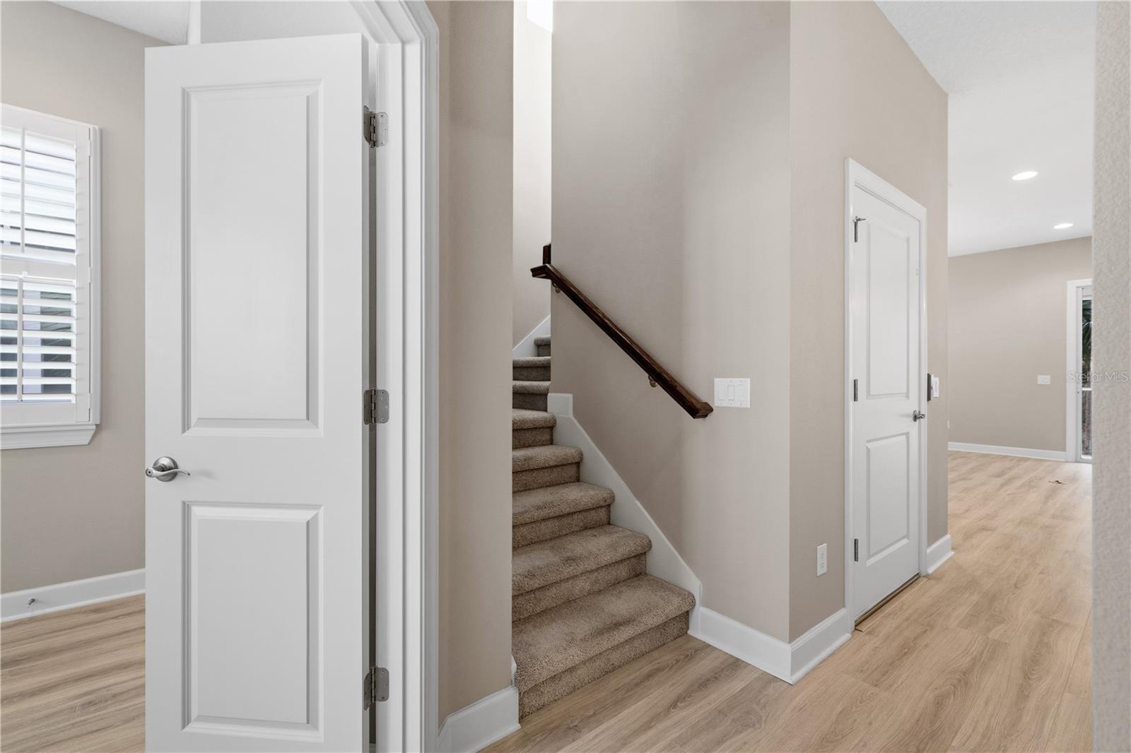 Image 34 of 61 For 3167 Moorings Drive S