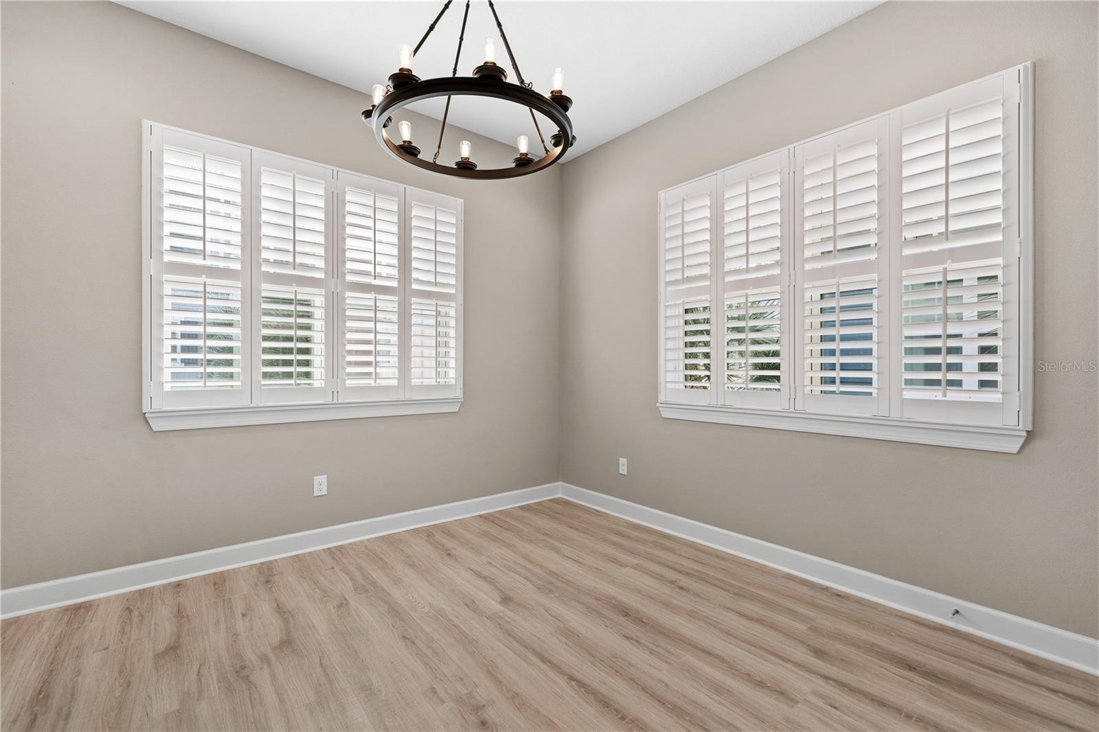 Image 4 of 61 For 3167 Moorings Drive S