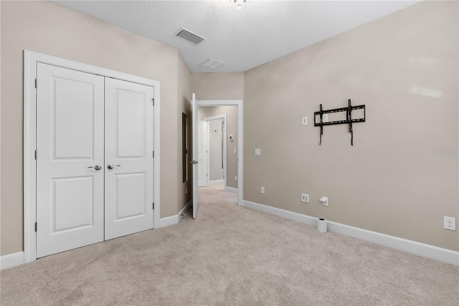 Image 42 of 61 For 3167 Moorings Drive S