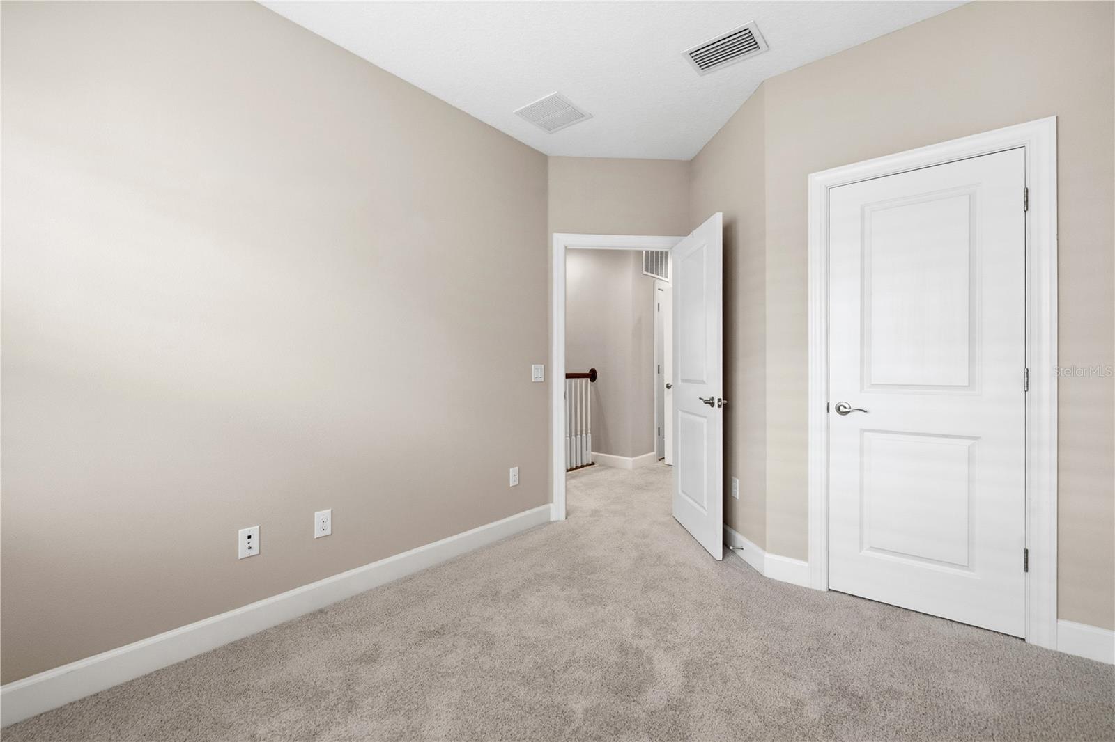 Image 44 of 61 For 3167 Moorings Drive S