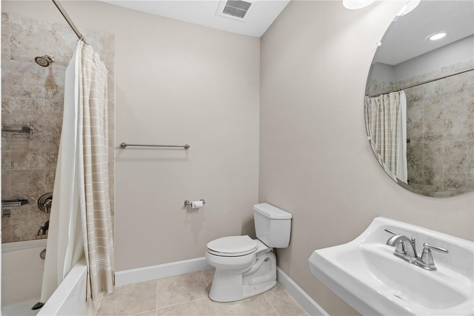 Image 45 of 61 For 3167 Moorings Drive S