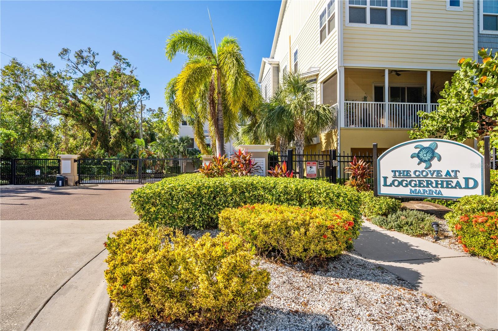 Image 53 of 61 For 3167 Moorings Drive S