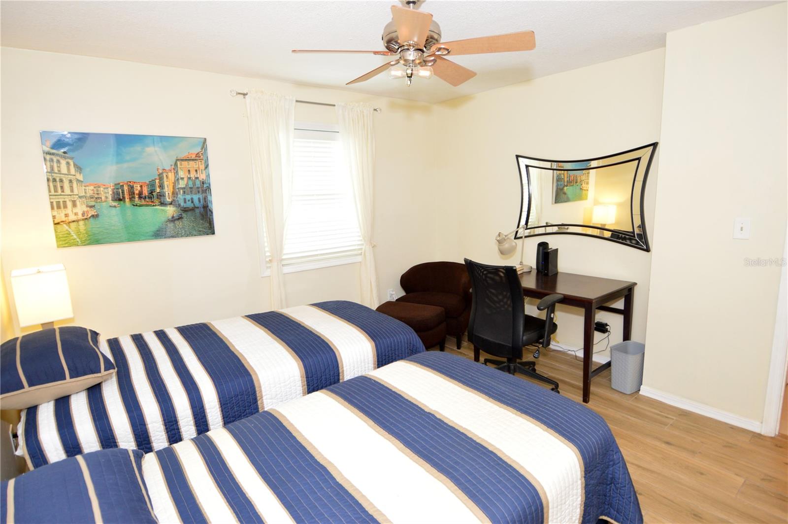 Image 36 of 100 For 3873 Pompano Drive Se D