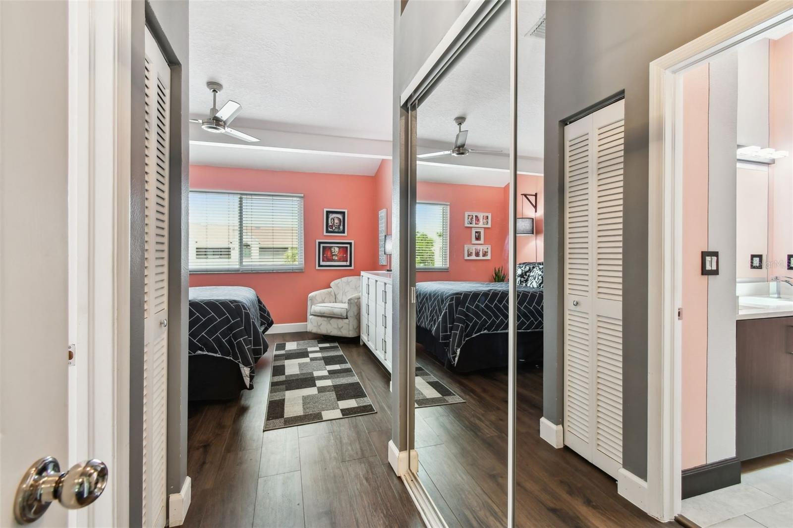 Image 18 of 37 For 549 Walden Court