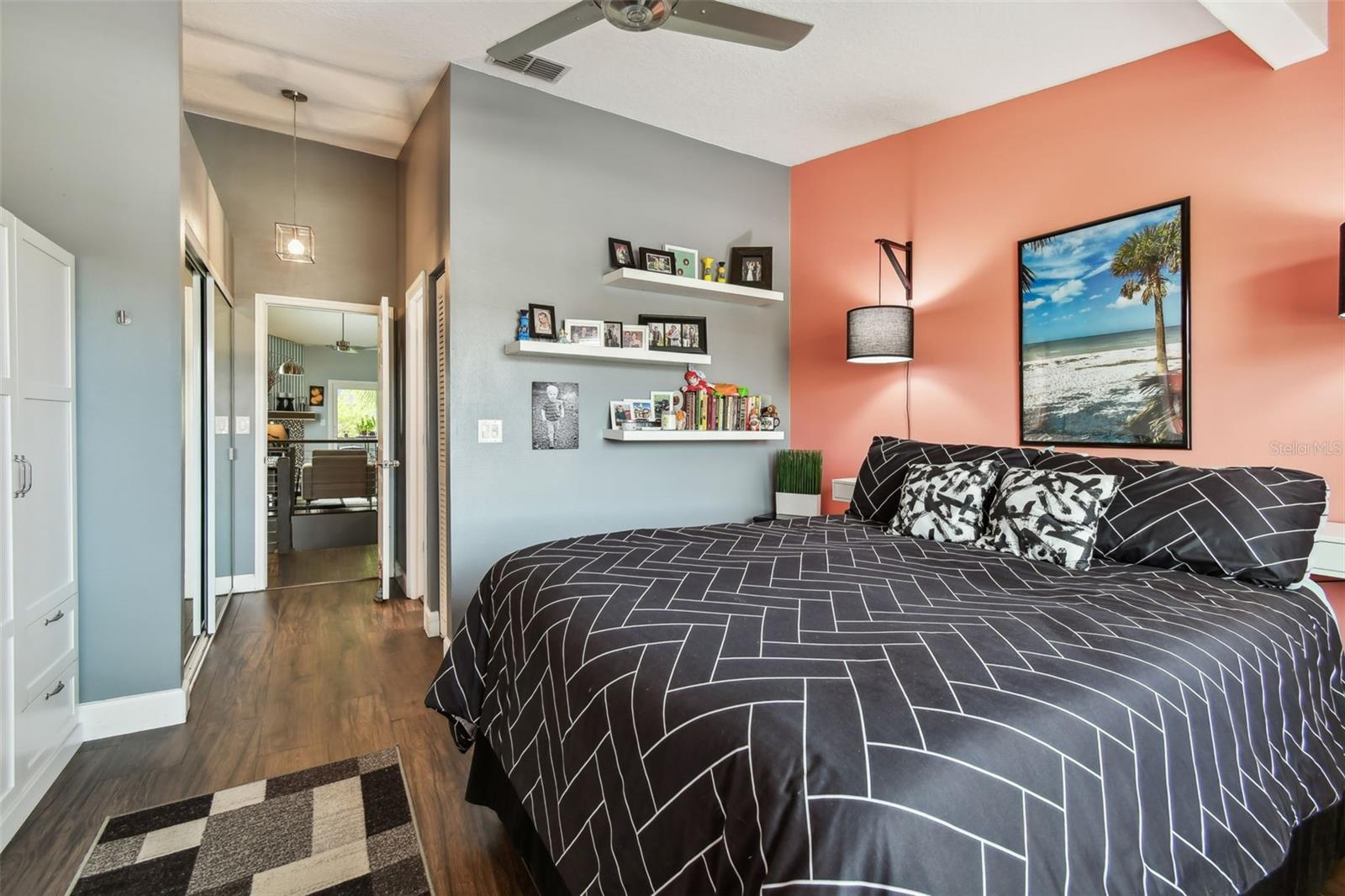 Image 19 of 37 For 549 Walden Court