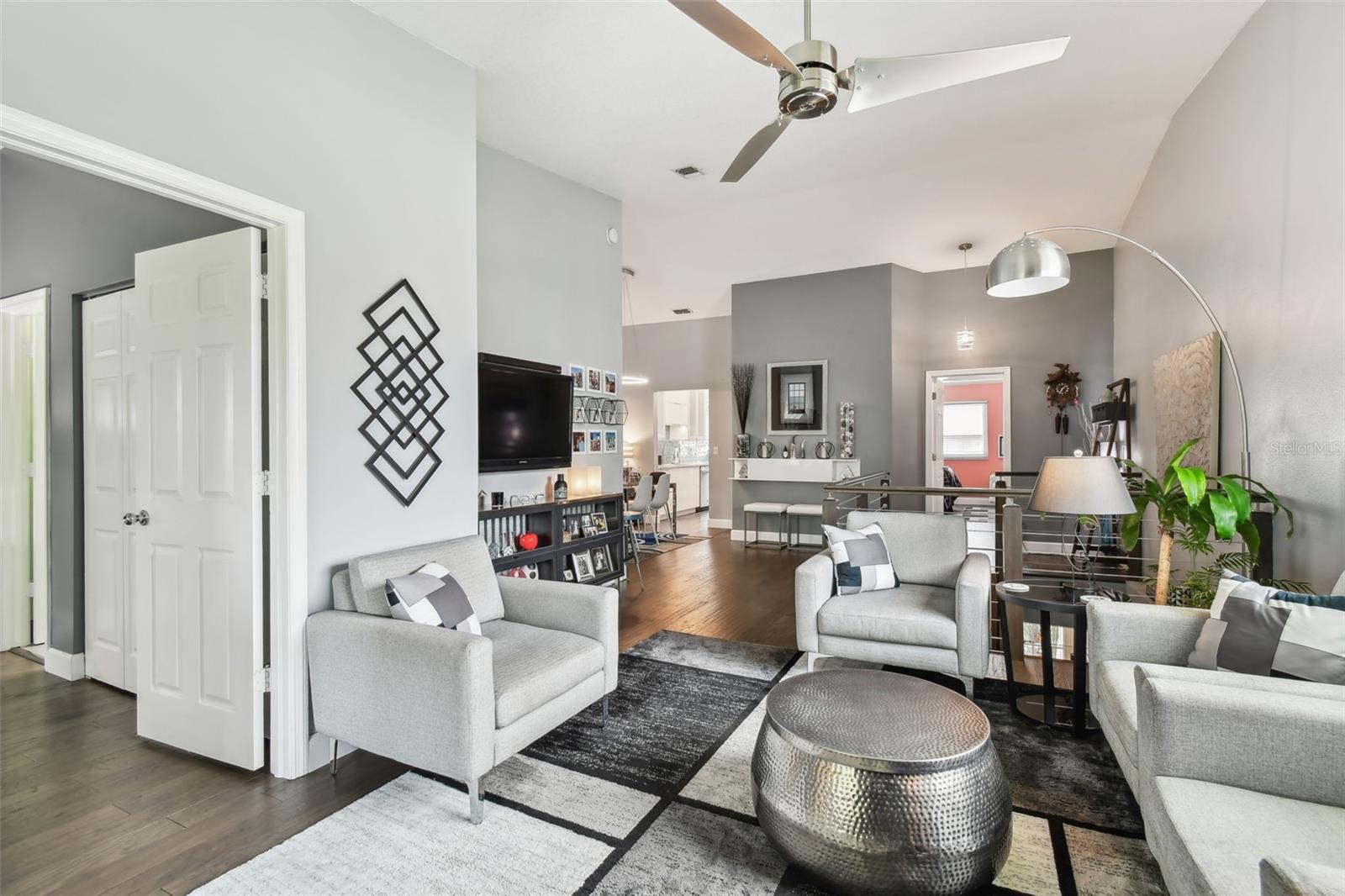 Image 8 of 37 For 549 Walden Court