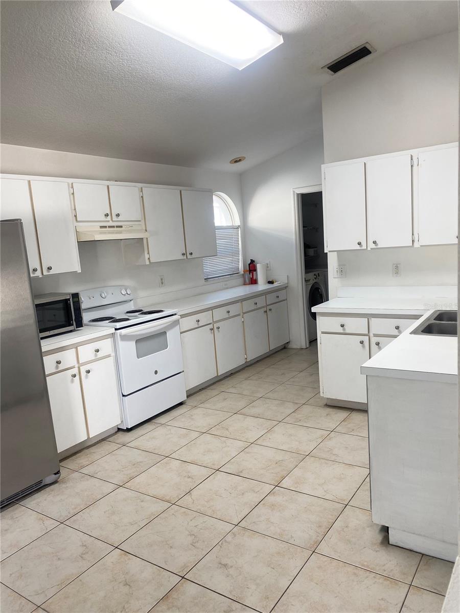 Image 12 of 31 For 8855 Cypress Hammock Drive