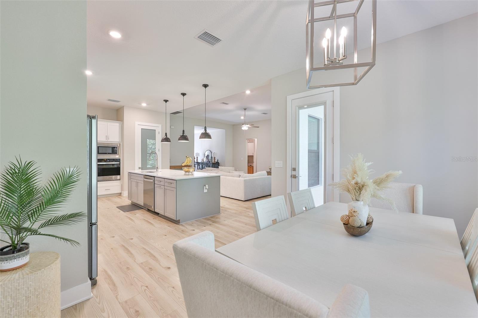 Image 16 of 42 For 13148 Oldenburg Drive