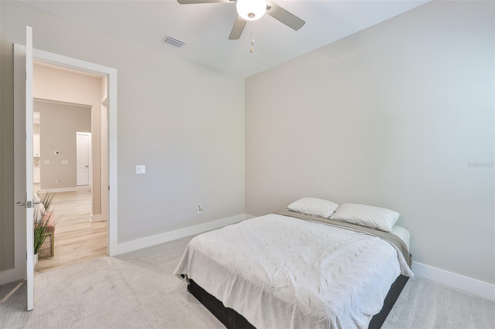 Image 28 of 42 For 13148 Oldenburg Drive