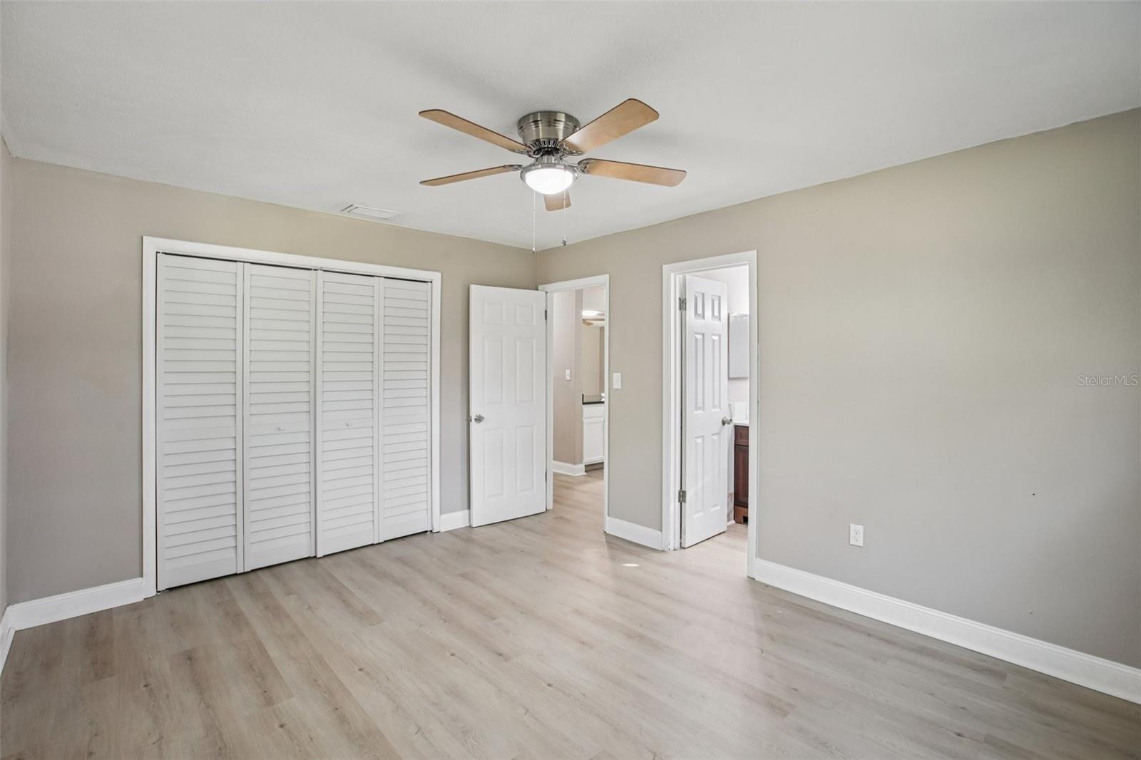 Image 22 of 48 For 204 Shell Point Road