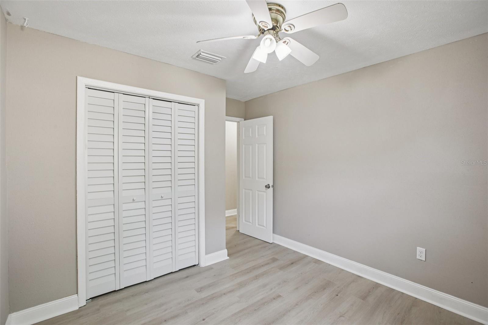 Image 24 of 48 For 204 Shell Point Road