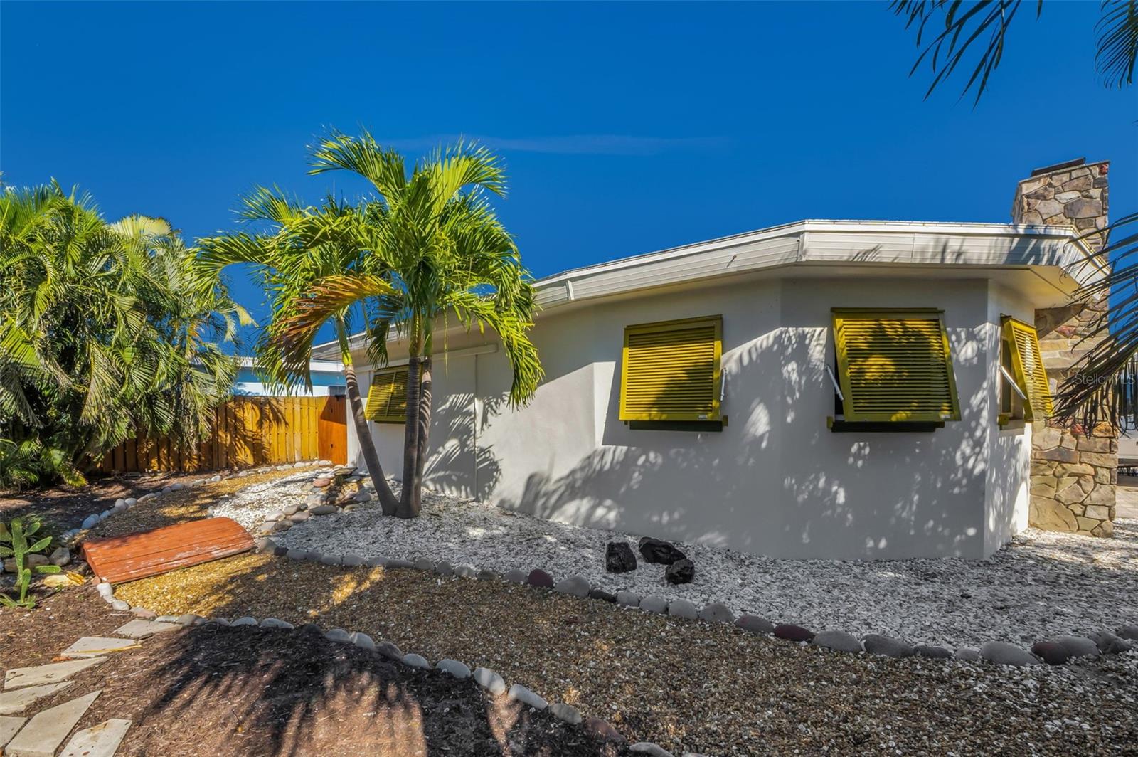 Image 18 of 43 For 16101 Redington Drive