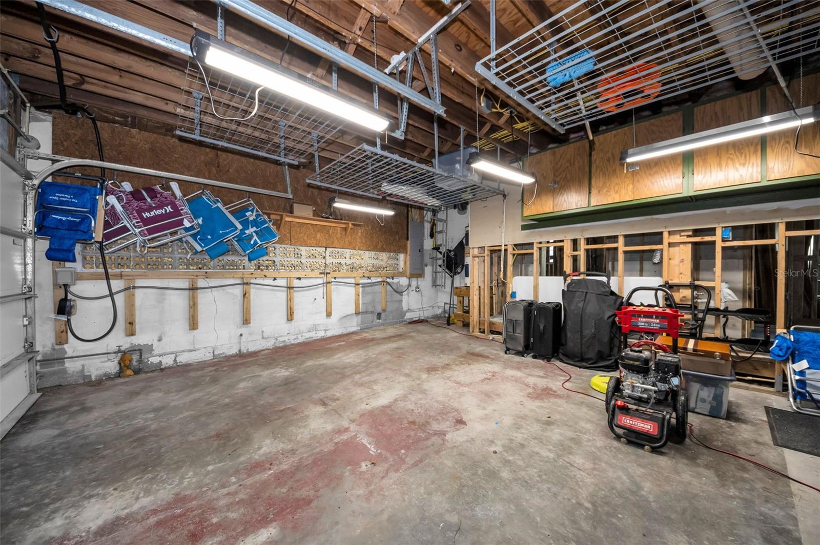 Image 24 of 43 For 16101 Redington Drive