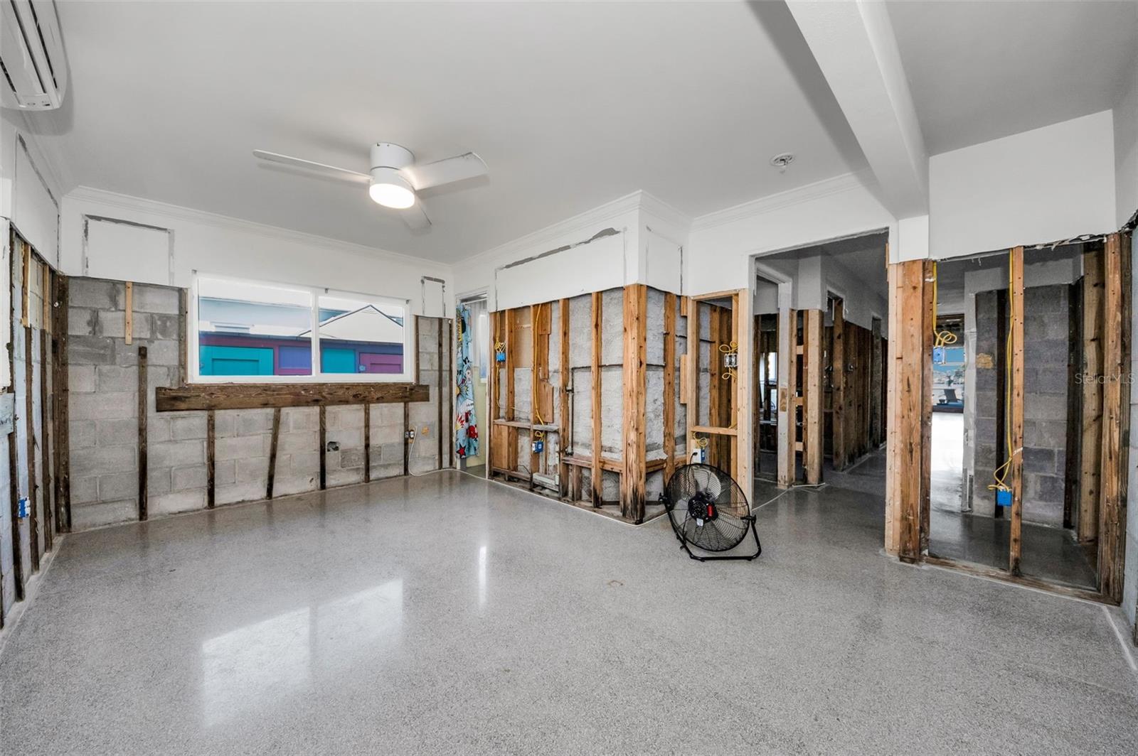 Image 31 of 43 For 16101 Redington Drive