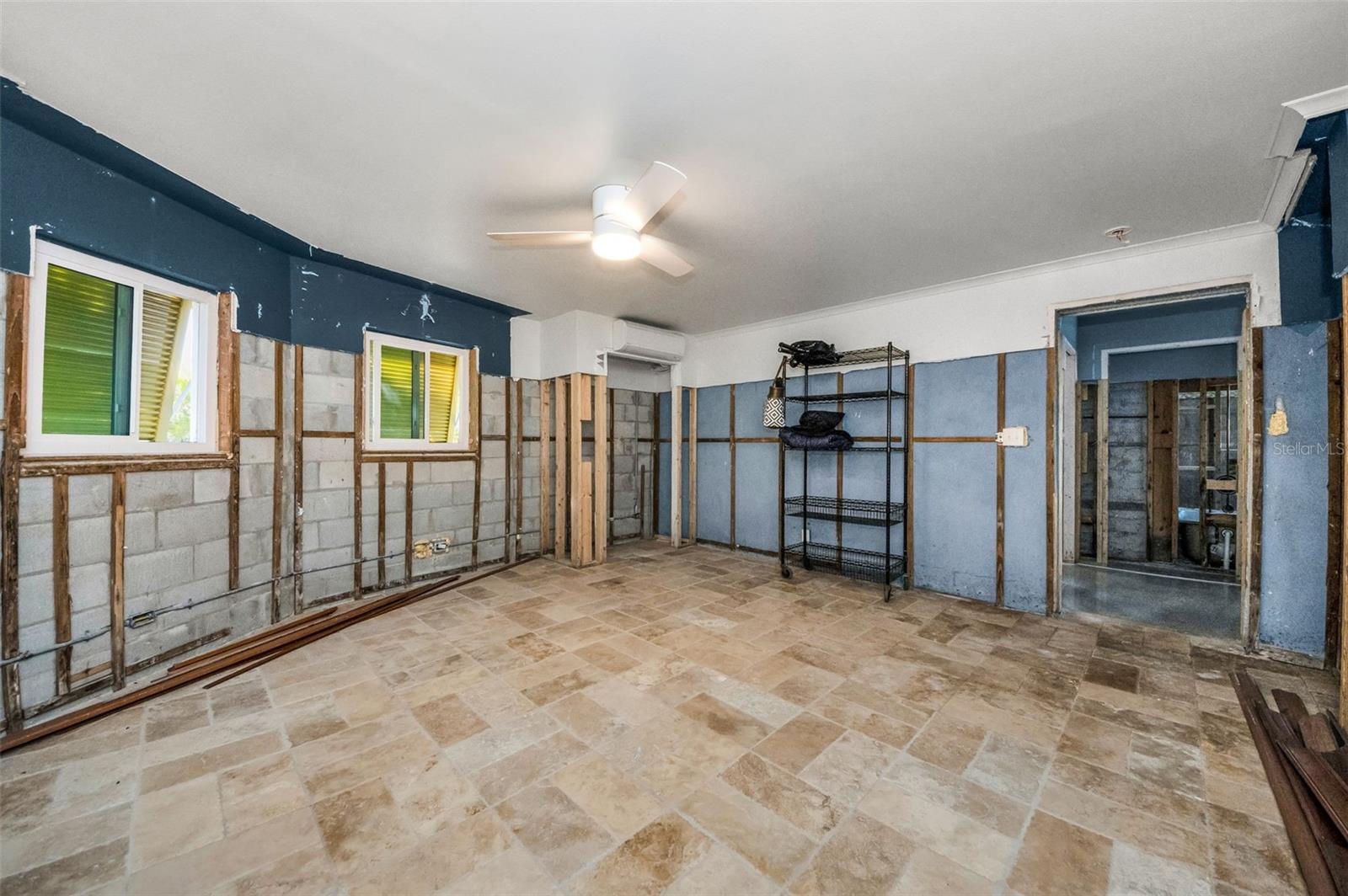 Image 35 of 43 For 16101 Redington Drive