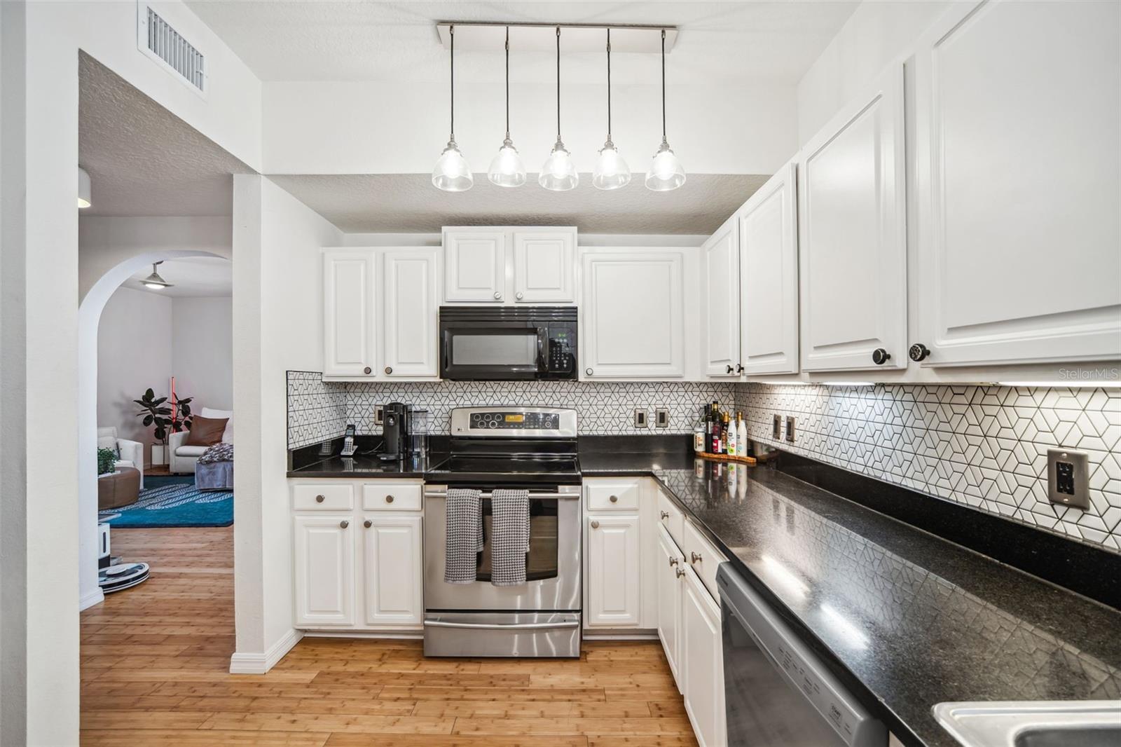 Image 13 of 52 For 501 Knights Run Avenue 5101