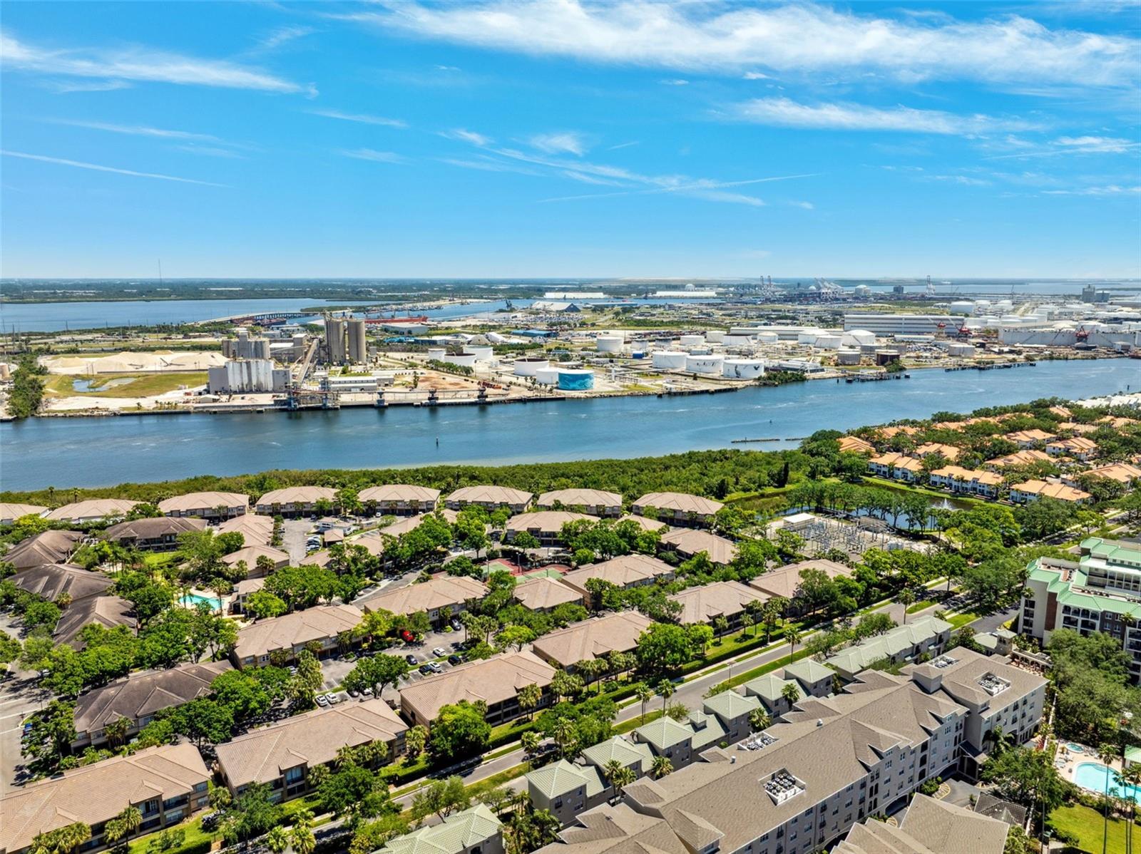 Image 38 of 52 For 501 Knights Run Avenue 5101