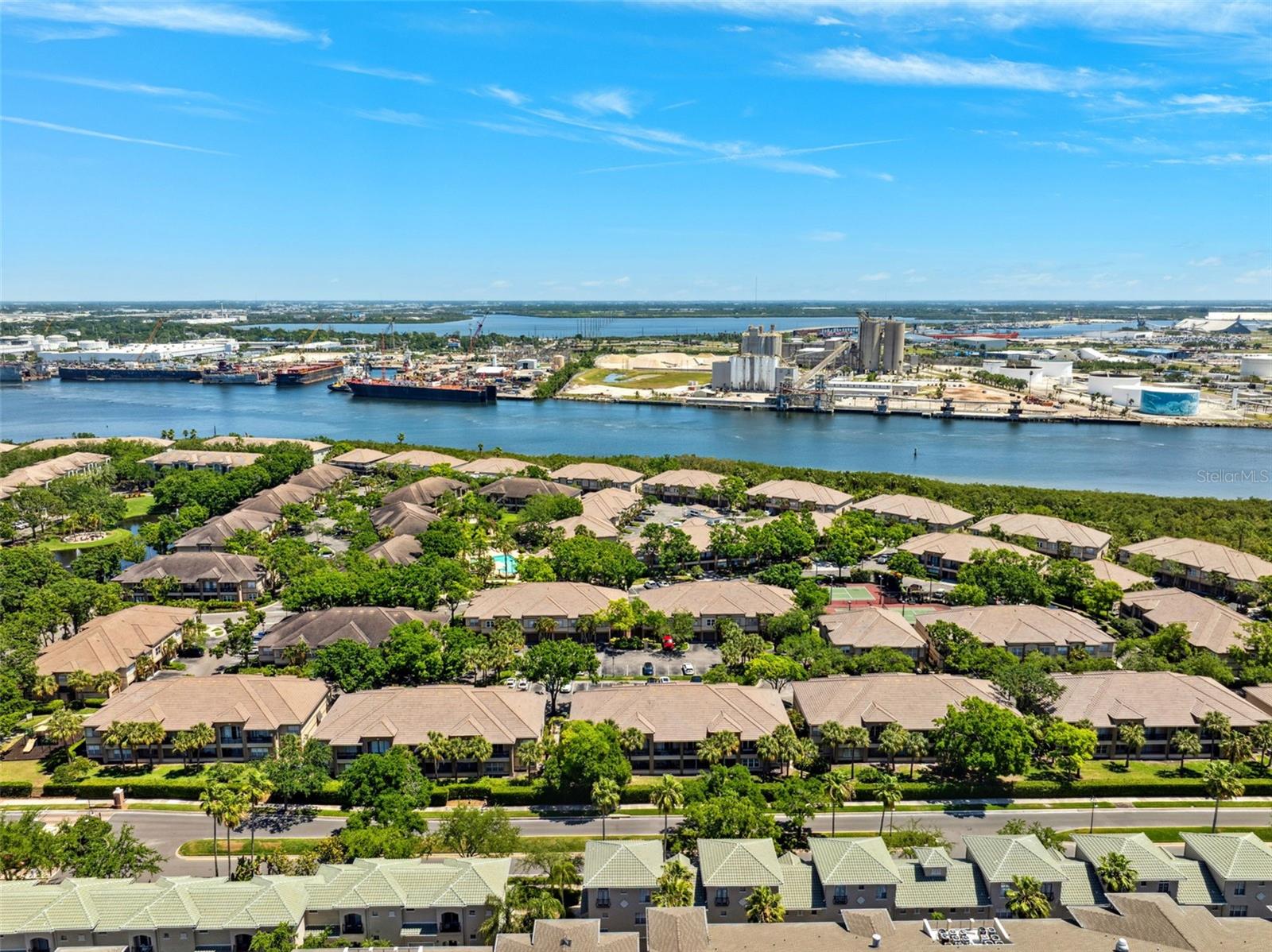 Image 39 of 52 For 501 Knights Run Avenue 5101