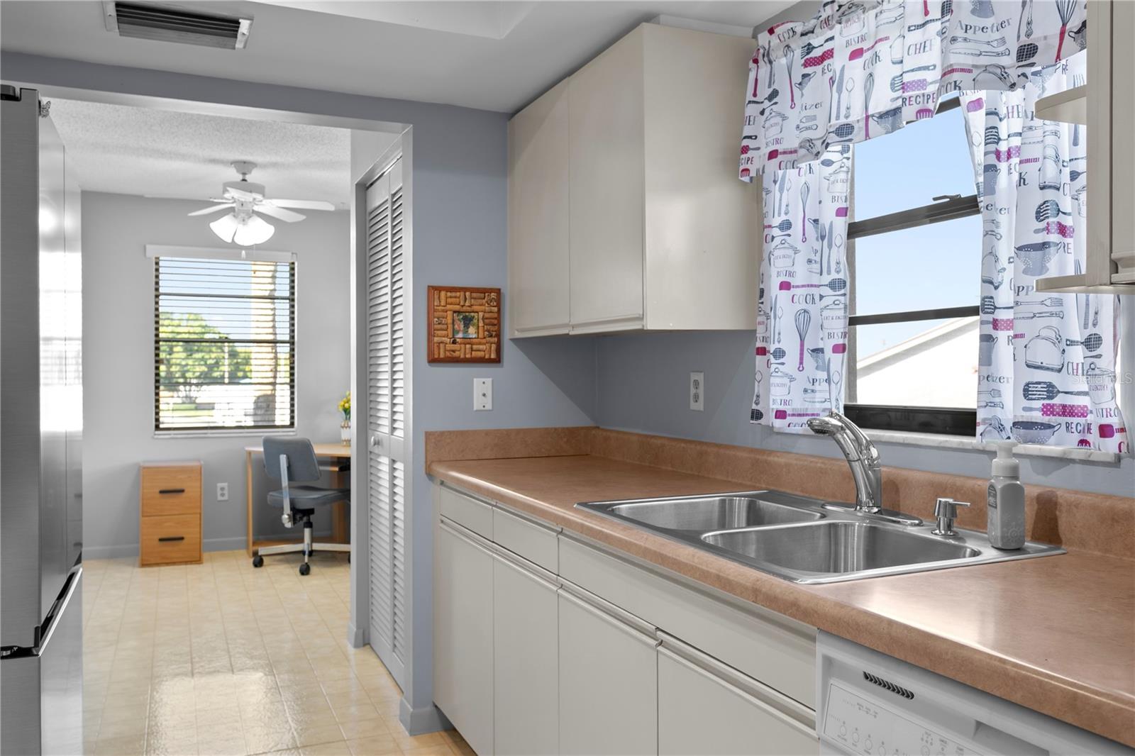 Image 15 of 46 For 1601 43rd Street N 220