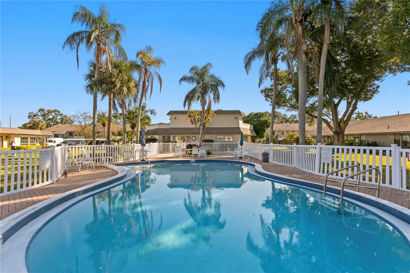 Image 35 of 46 For 1601 43rd Street N 220