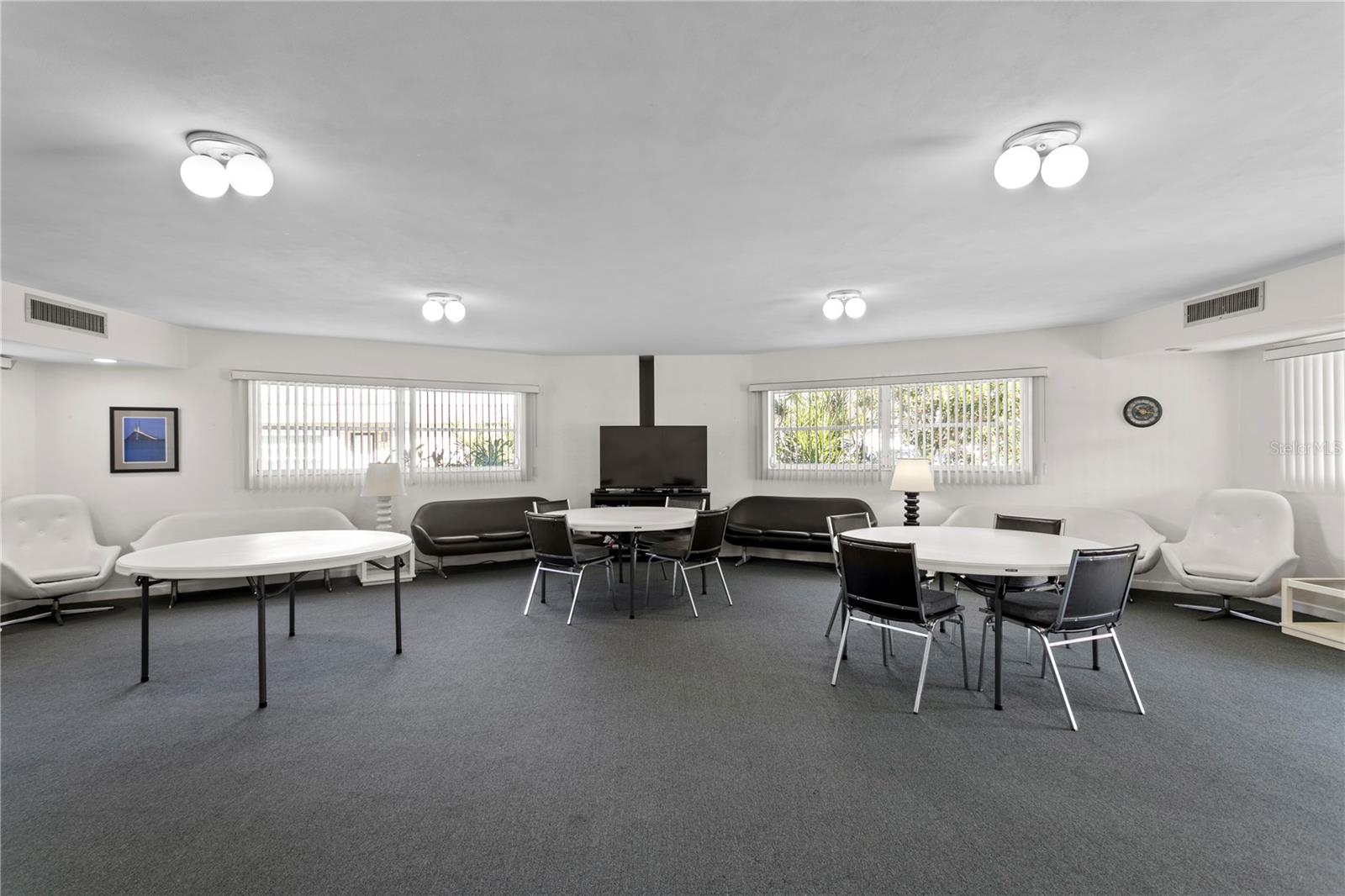 Image 39 of 46 For 1601 43rd Street N 220