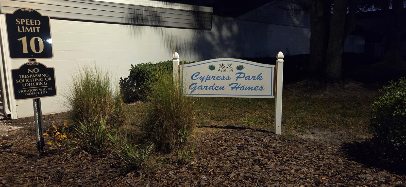 Image 15 of 39 For 11913 Congressional Drive 11913