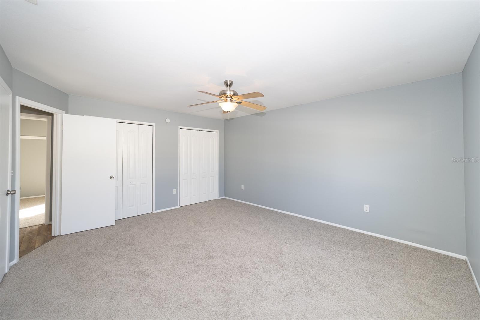 Image 19 of 39 For 11913 Congressional Drive 11913