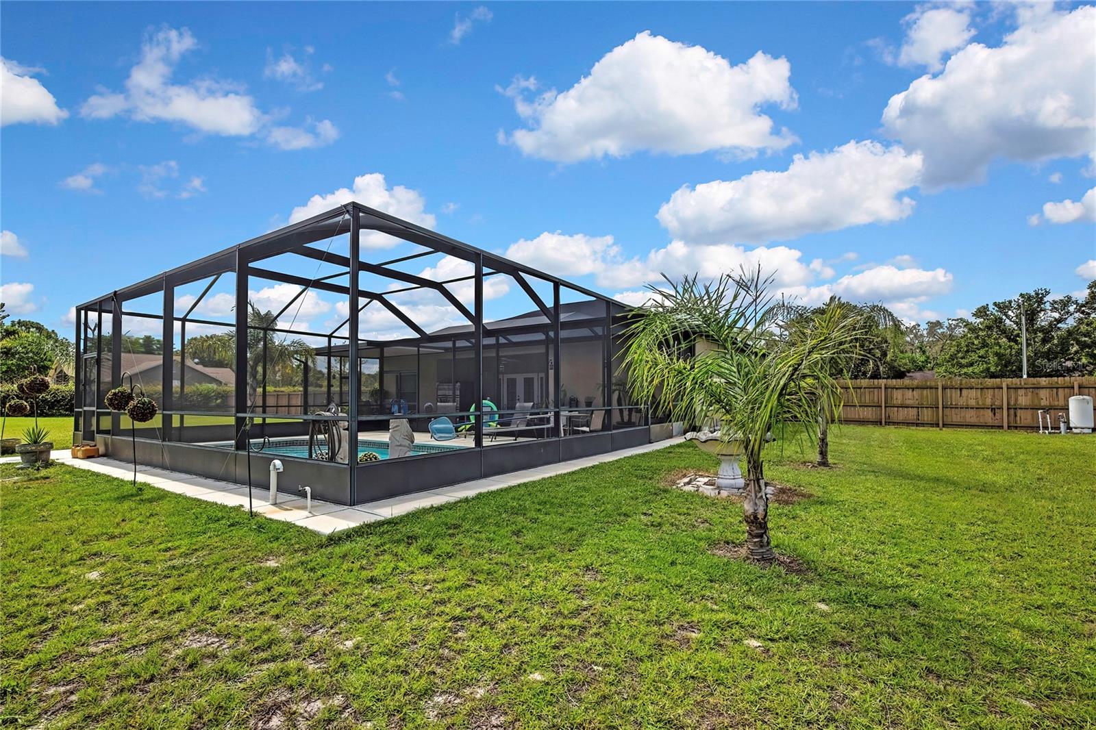 Image 29 of 34 For 16605 Diplomat Drive